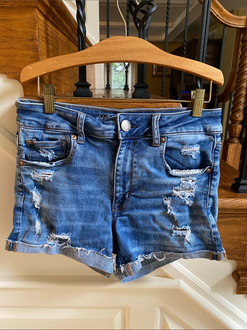 AMERICAN EAGLE High Rise Shortie Jean Shorts